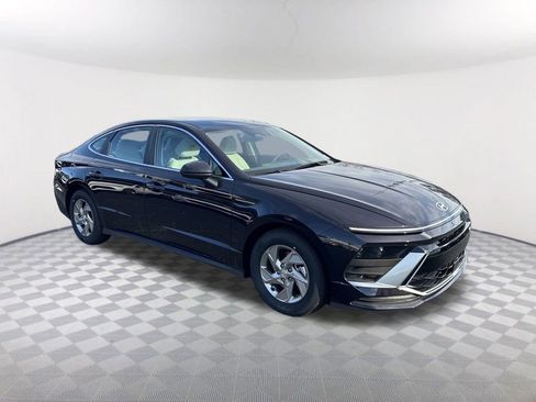 New 2026 Hyundai Sonata SE image 3