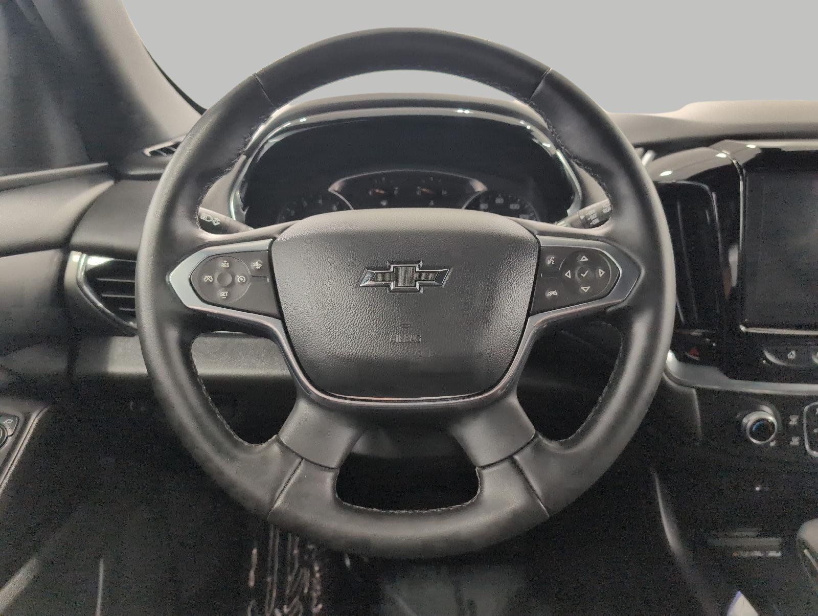 Used 2023 Chevrolet Traverse LT w/ Midnight/Sport Edition AWD/4WD image 5