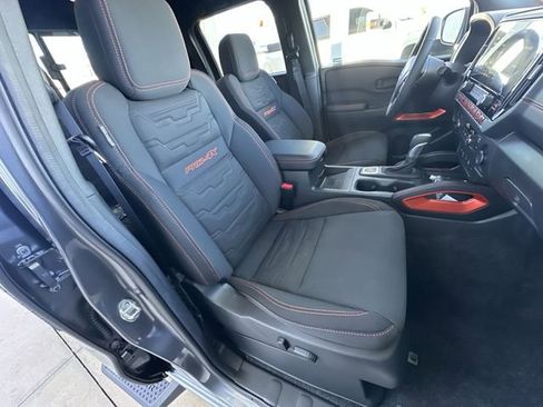 New 2026 Nissan Frontier S image 23