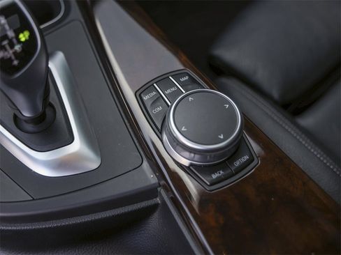 Used 2020 BMW 440i Coupe w/ M Sport Package image 29