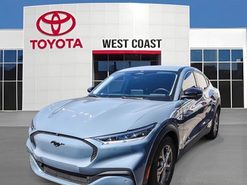 Used 2023 Ford Mustang Mach-E Select image 1