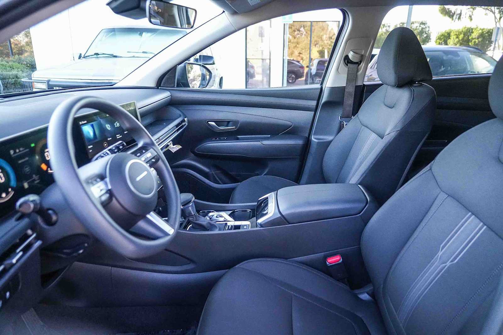 Certified 2025 Hyundai Tucson SEL FWD image 17