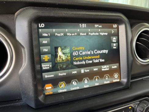 Used 2022 Jeep Gladiator Rubicon AWD/4WD image 31