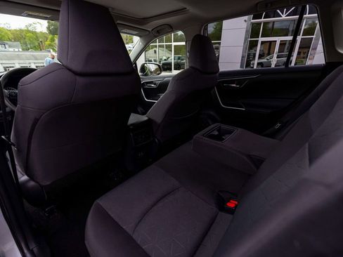 Used 2019 Toyota RAV4 XLE w/ Convenience Package AWD/4WD image 27