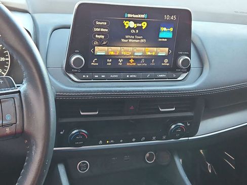 Used 2023 Nissan Rogue SV w/ SV Premium B Package image 28