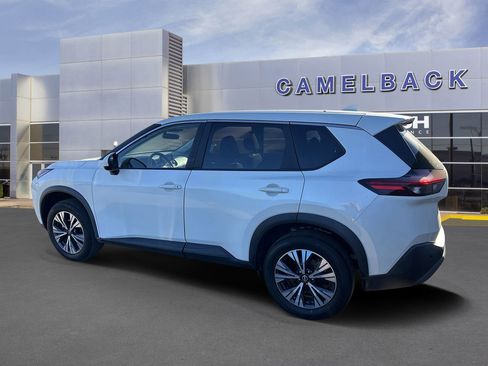 Used 2023 Nissan Rogue SV image 6