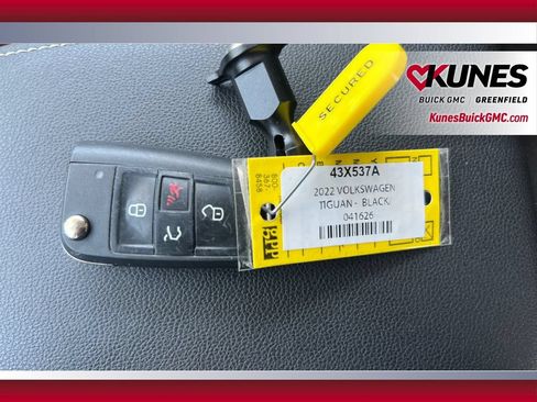 Used 2022 Volkswagen Tiguan S AWD/4WD image 17