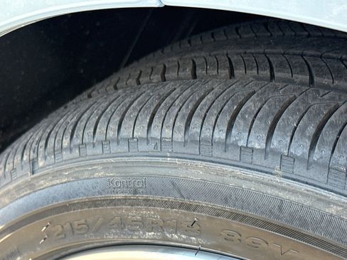 New 2025 Nissan Sentra SR image 10