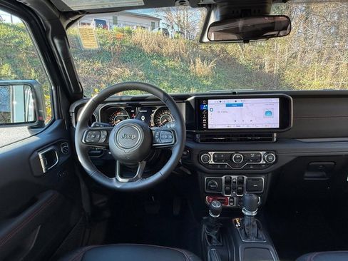 New 2026 Jeep Wrangler Unlimited Rubicon AWD/4WD image 11