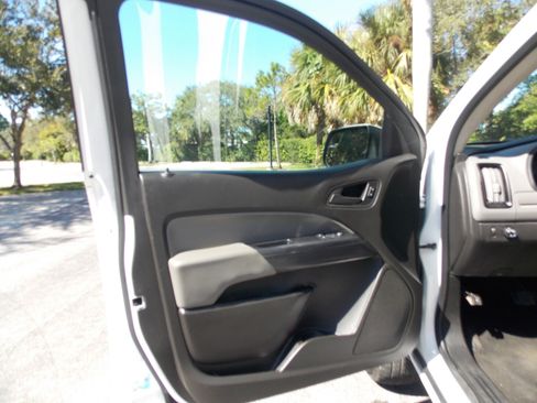 Used 2015 Chevrolet Colorado W/T w/ WT Convenience Package image 24