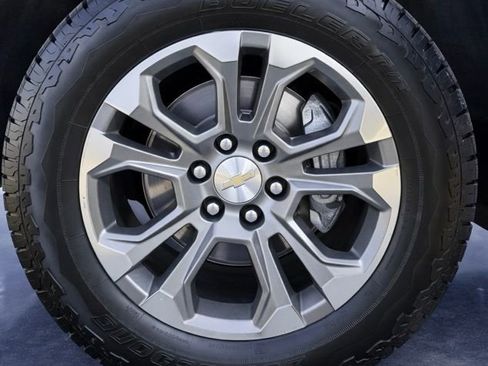 Used 2023 Chevrolet Silverado 1500 High Country w/ Technology Package image 11