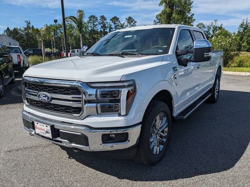 New 2025 Ford F150 Lariat w/ Equipment Group 501A Mid image 8