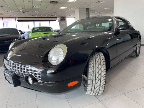 Used 2002 Ford Thunderbird Deluxe image 3