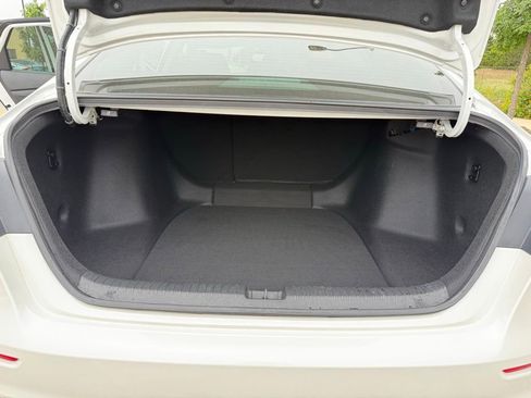 Used 2025 Honda Accord SE image 25