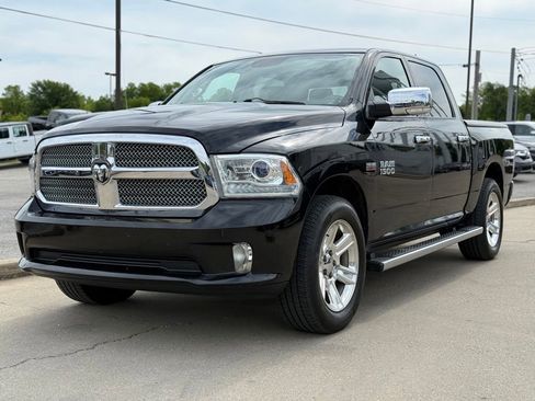 Used 2014 RAM 1500 Limited AWD/4WD image 2