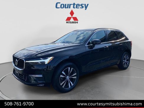 Used 2023 Volvo XC60 B5 Core AWD/4WD image 1