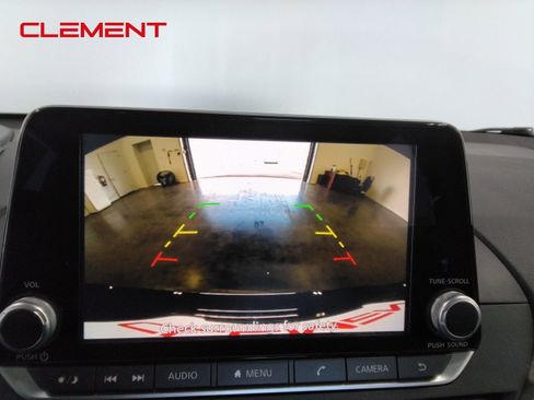 Used 2025 Nissan Altima 2.5 SV image 23