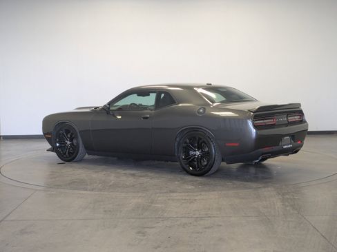 Used 2020 Dodge Challenger R/T image 6