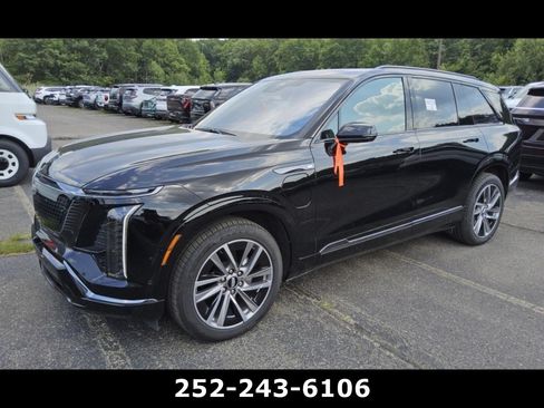 Used 2026 Cadillac Vistiq Sport w/ LPO, Floor Liner Package AWD/4WD image 5