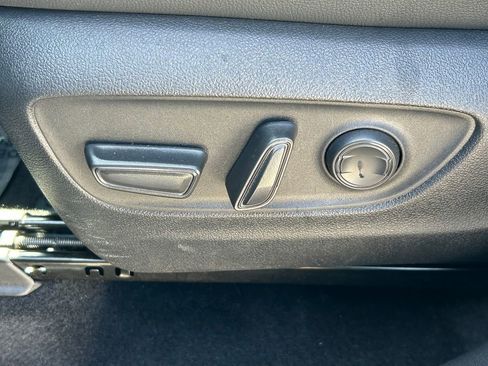 Used 2025 Toyota Grand Highlander FWD image 27