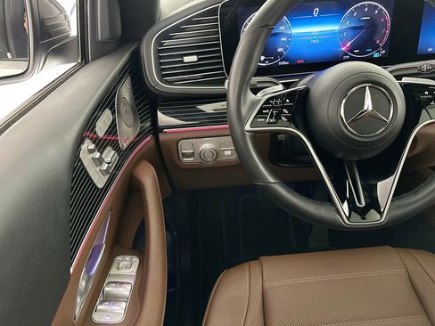 Used 2025 Mercedes-Benz GLE 450 4MATIC Coupe image 10
