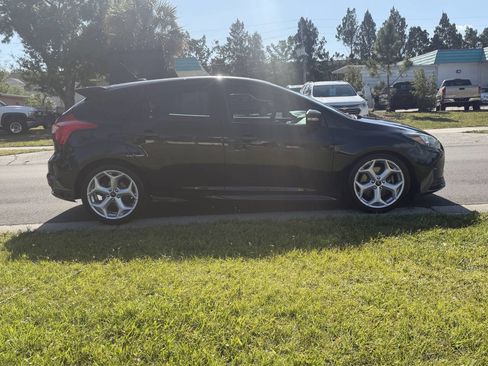 Used 2013 Ford Focus ST FWD image 3