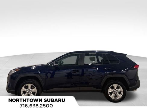 Used 2020 Toyota RAV4 XLE w/ Carpet Mat Package image 11