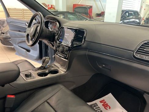 Used 2021 Jeep Grand Cherokee High Altitude AWD/4WD image 24