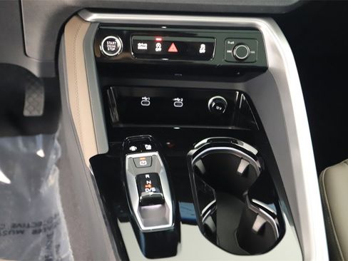 New 2025 Audi Q5 Premium image 21