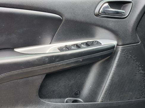 Used 2016 Dodge Journey SXT image 6