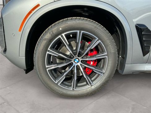 New 2026 BMW X5 xDrive40i w/ M Sport Package image 14