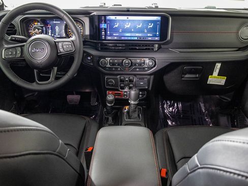 New 2026 Jeep Wrangler Unlimited Rubicon AWD/4WD image 22