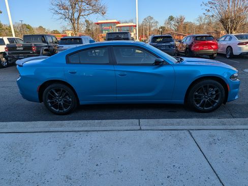 Used 2023 Dodge Charger SXT w/ Blacktop Special Edition image 9