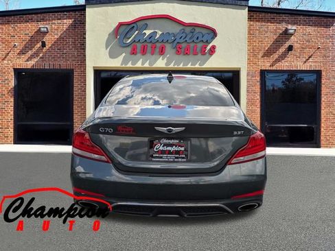 Used 2019 Genesis G70 3.3T Design RWD image 5