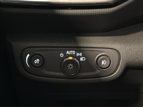 Used 2021 Chevrolet TrailBlazer LT w/ Convenience Package FWD image 20