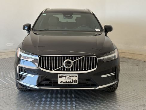 Used 2022 Volvo XC60 T8 Inscription AWD/4WD image 6