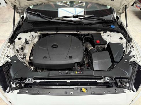 Used 2019 Volvo S60 T5 Momentum w/ Premium Package FWD image 34
