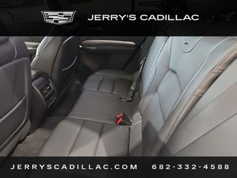 Certified 2023 Cadillac XT4 Premium Luxury w/ Technology Package FWD image 7