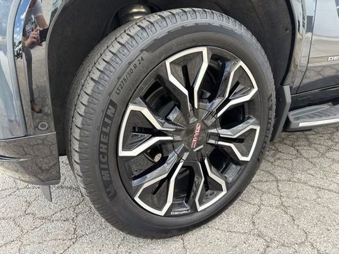 Used 2026 GMC Sierra EV Denali AWD/4WD image 11