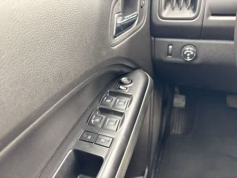 Used 2015 Chevrolet Colorado LT w/ Luxury Package image 22