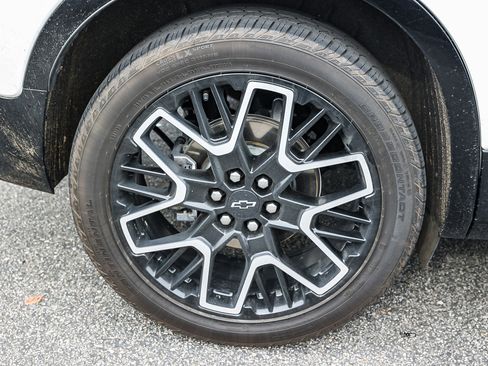 Used 2024 Chevrolet Blazer RS w/ Driver Confidence II Package image 12