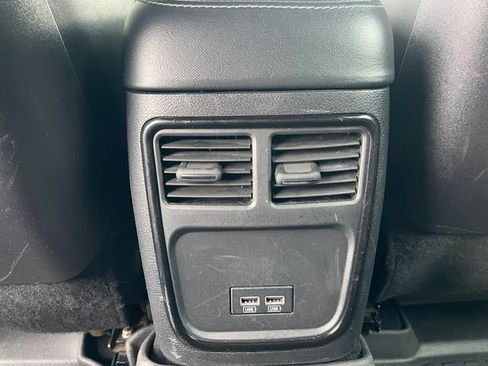 Used 2020 Chrysler 300 S AWD/4WD image 27