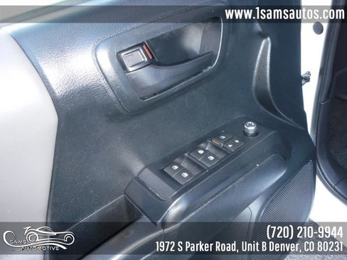 Used 2016 Toyota Tacoma SR image 36