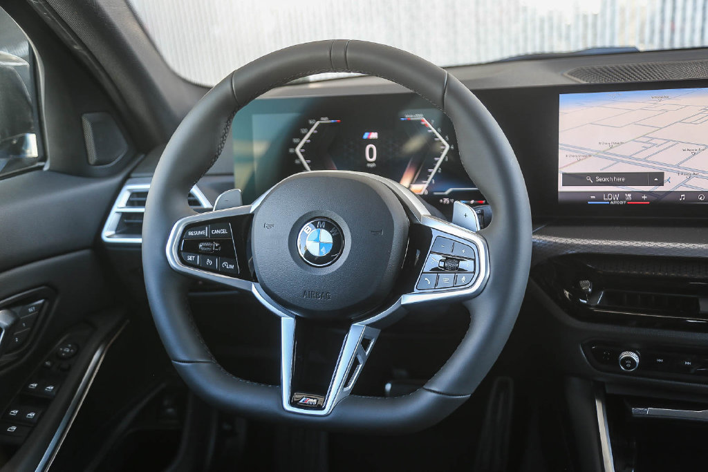 Used 2026 BMW 330i Sedan w/ M Sport Package RWD image 12
