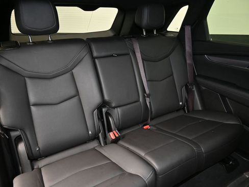 Used 2023 Cadillac XT5 Luxury image 16