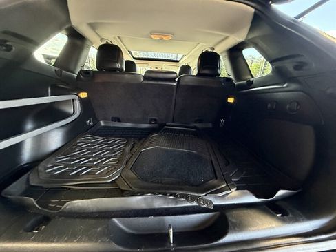Used 2017 Jeep Cherokee Overland FWD image 14