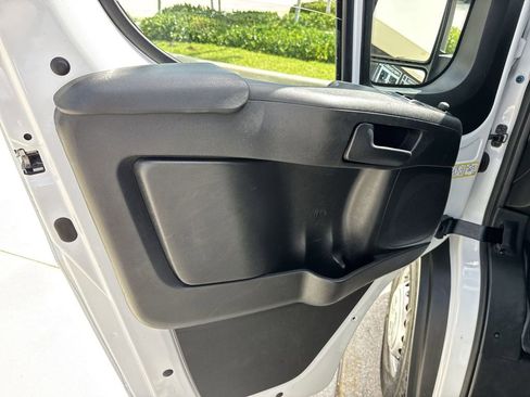 Used 2024 RAM ProMaster 2500 w/ Convenience Group FWD image 37