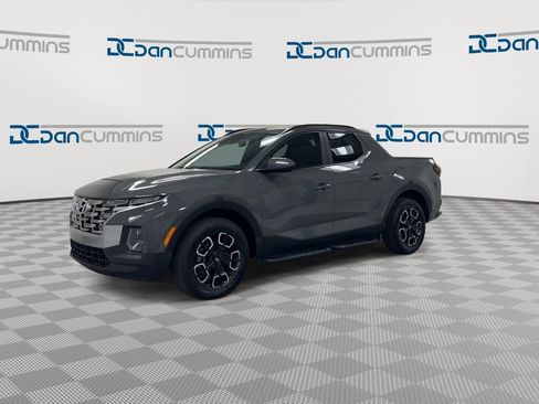 Used 2022 Hyundai Santa Cruz SEL Premium image 4