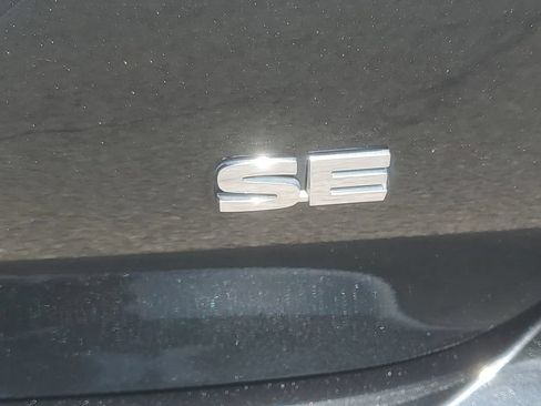 Used 2024 Mitsubishi Outlander SE AWD/4WD image 37