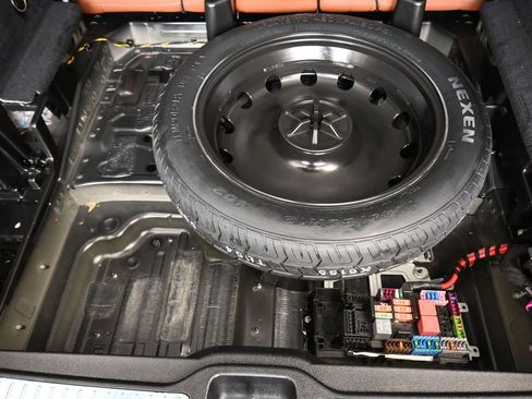 Used 2020 Mercedes-Benz GLC 43 AMG 4MATIC w/ Parking Assistance Package image 56